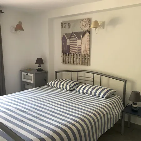 T2 En Rez-de-jardin Fleur De Sel 아파트 Saint-Raphaël